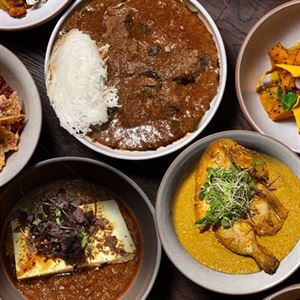 Group Feasting at Foreign Return