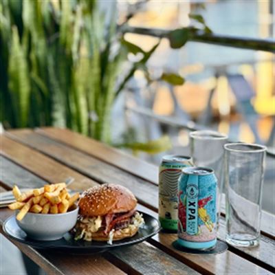 Quarterdeck Kitchen + Bar