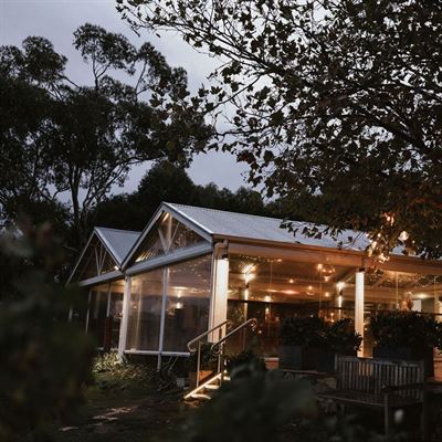 Beach Road Winery & Restaurant