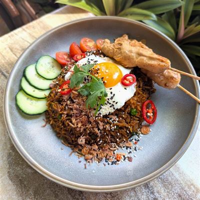 Wood and Stone Cafe
