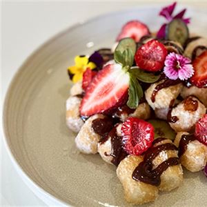 Chocolate & Roses at Fritz Pasta