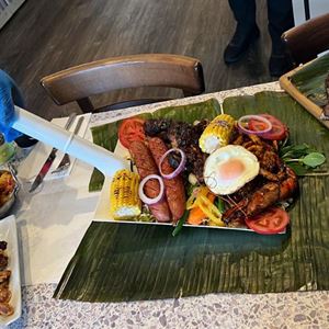 Sri Lankan Shovel-Sharing Feast