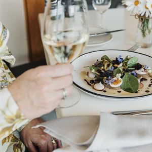 Pauletts Bush deVine Winery Restaurant | Spring Menu