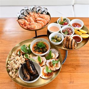 Seafood Deluxe Board For Two