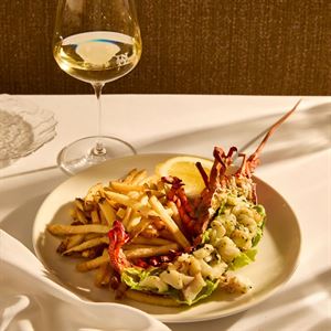 Lobster, Frites & Chablis