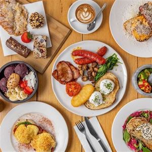 Fresh Pastries & Café Favourites