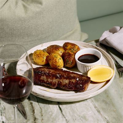 Black Hide Steak & Seafood by Gambaro