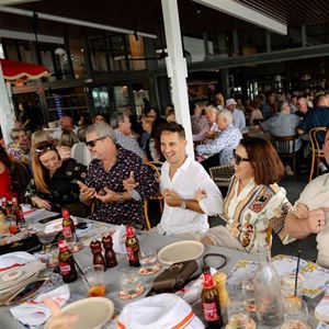 Host Your Christmas Party at Ollie’s Italian!