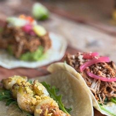 Tres Salsas Mexican Cantina