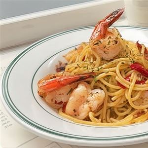 Discover our new Japanese-style pastas, featuring Mentaiko Udon Carbonara and Yuzu Kosho Clam Pasta.