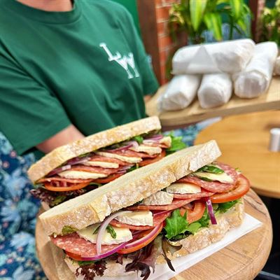 The Laneway Cafe & Bar