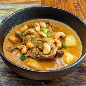 Authentic Thai Soups & Curries