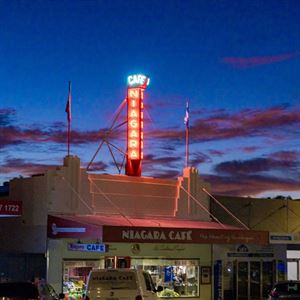 Join Us for Dinner at the Niagara