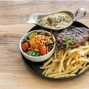 Woodfired Pizza & Italian Classics At Itahlia