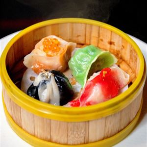 A Refined Dining Experience