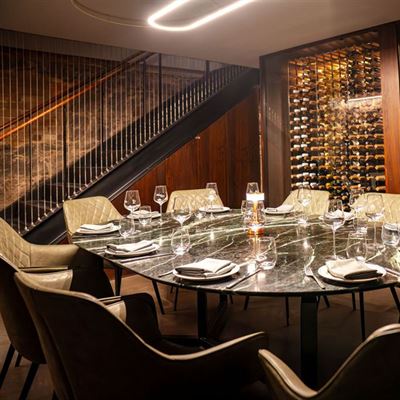 Stella Restaurant and Bar