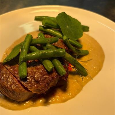 Neeri Nuff Wine Bar & Kitchen