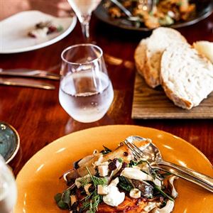 Gourmet 2- & 3-Course Experience