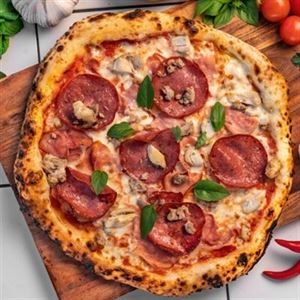 Flavour-Packed Pizzas Made with Love
