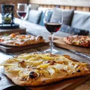 Wood-Fired Pizza By The Sea