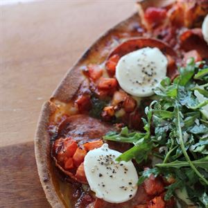 Traditional & Gourmet Pizzas