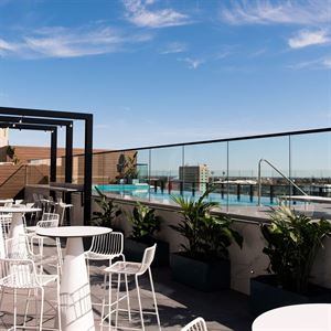 Luna10 Rooftop Experience