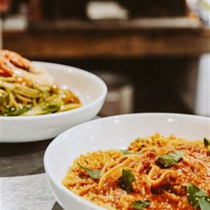 Vineyard Views & Seasonal Flavours