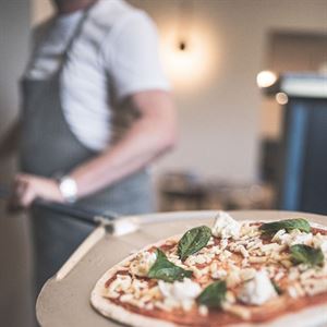 Fresh Ingredients, Perfect Crusts