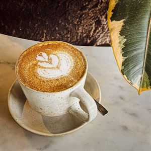 Specialty Coffee & Seasonal Sips