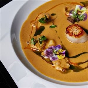 Unforgettable Dining by the Swan River