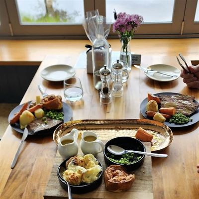 Bettenays Lakeside Bistro