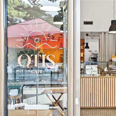 Otis Deli