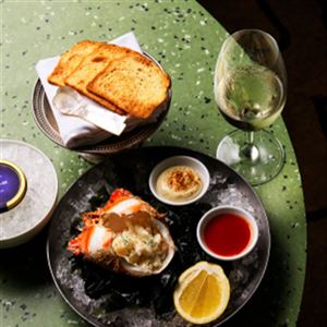 A Seafood & Wine Experience