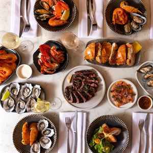 Seafood and Grill Dining with Taste of Oriental