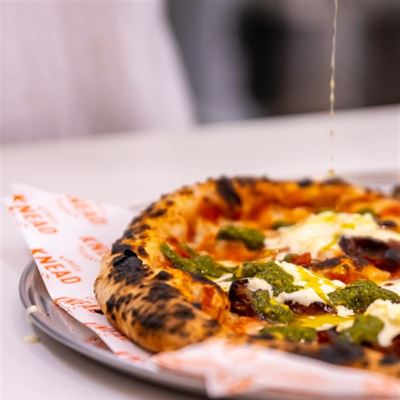 Knead Pizzeria