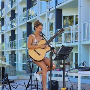 Viva Acoustic Live On The Deck