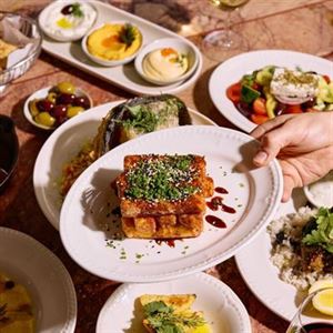 Greek Flavours & Vibrant Vibes