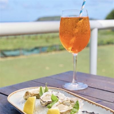 DONOVANS Surf Club Restaurant & Bar