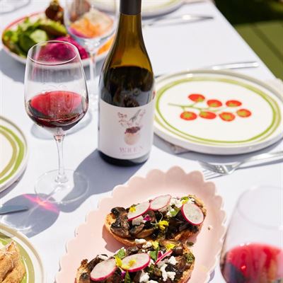 DONOVANS Link Eatery & Grounds