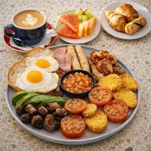 Breakfast Buffet & A la carte