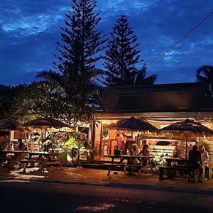 Coastal Dining & Live Music At Williams Street Lennox