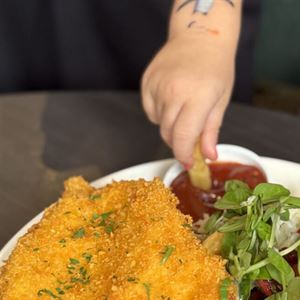 Kid's Eat Free!
