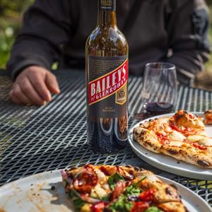 Wood Fired Pizza at Bundarra Organic Kitchen