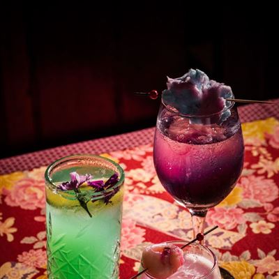 Bar Hanami