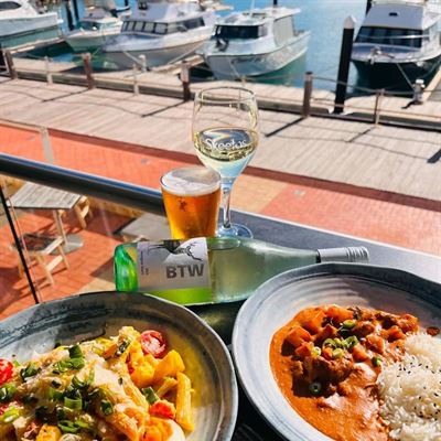 Skeetas Waterfront Restaurant