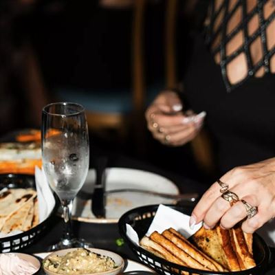 Mavs Greek Restaurant