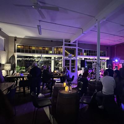 Sam's Bar