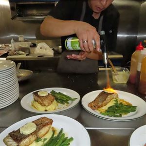 Warm up your Weekends at The Niagara